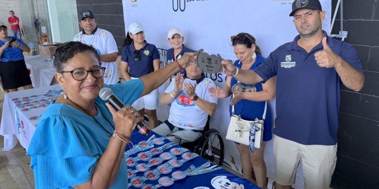 INSTITUTO DEL DEPORTE CELEBRA EL 8º ANIVERSARIO DEL PROGRAMA “TOCANDO CORAZONES” CON LA 3ª COPA PARA-NATACIÓN EN LOS CABOS