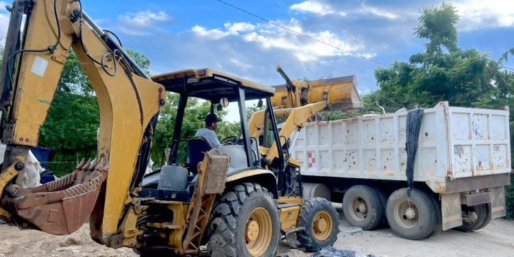 REALIZAN SEGUNDA JORNADA DE LIMPIEZA EN LA COMUNIDAD DE SANTA CATARINA