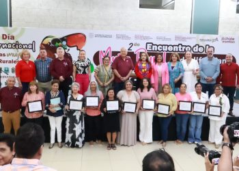 MUJERES RURALES, PILAR DEL DESARROLLO DE BAJA CALIFORNIA SUR : VÍCTOR CASTRO