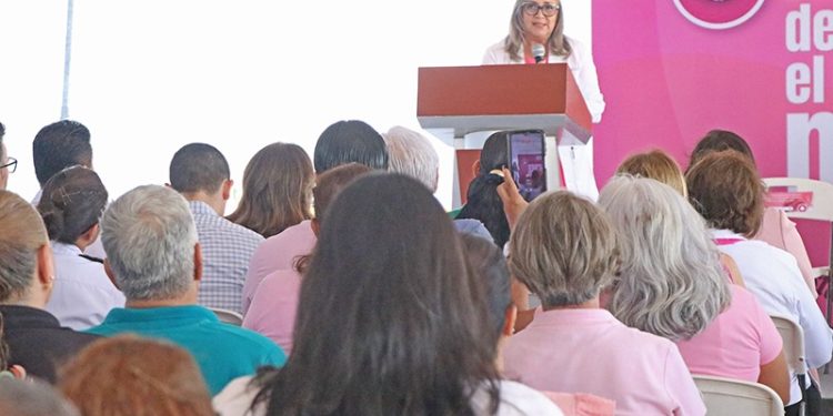 LA PAZ SE POSICIONA COMO LÍDER INTERNACIONAL EN BUCEO CON TRAJE SOSTENIBLE “XENOS”