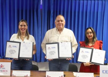 FIRMAN ICATEBCS Y CEB 8/2 CONVENIO DE COLABORACIÓN EN BENEFICIO DE LA COMUNIDAD ESTUDIANTIL