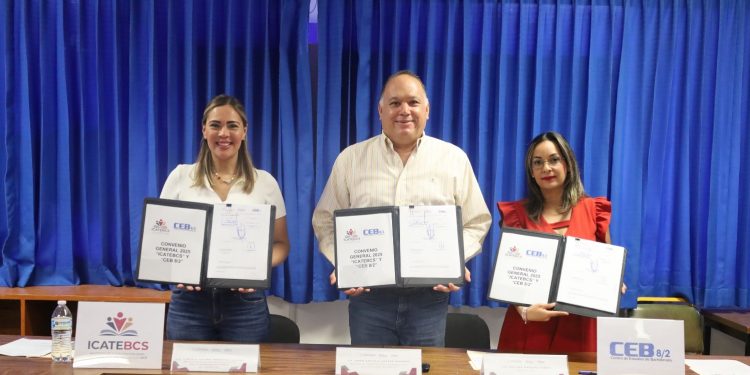 FIRMAN ICATEBCS Y CEB 8/2 CONVENIO DE COLABORACIÓN EN BENEFICIO DE LA COMUNIDAD ESTUDIANTIL