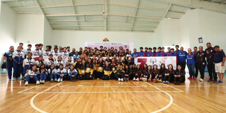 FIRMAN ICATEBCS Y CEB 8/2 CONVENIO DE COLABORACIÓN EN BENEFICIO DE LA COMUNIDAD ESTUDIANTIL