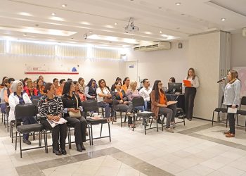 ESTUDIANTES DE CIENCIA ANIMAL DE LA UABCS RECIBEN FORMACIÓN AVANZADA EN MANEJO REPRODUCTIVO DEL GANADO
