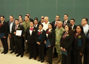 ENCABEZA GOBERNADOR VCC CEREMONIA DE GRADUACIÓN DE NUEVOS AGENTES DE INVESTIGACIÓN CRIMINAL