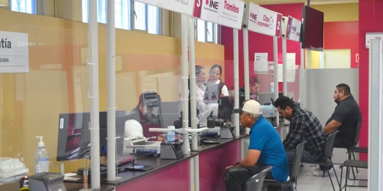 INVITA INE EN BAJA CALIFORNIA SUR A RENOVAR LA CREDENCIAL PARA VOTAR CON VIGENCIA 2025