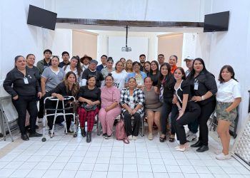 FORTALECEN CAPACITACIÓN DE EMPRENDEDORES Y ARTESANOS LOCALES EN CABO SAN LUCAS