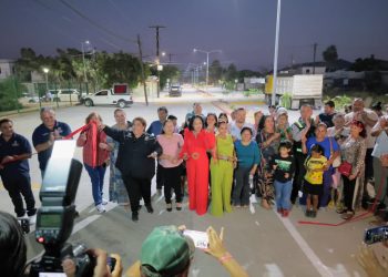ENTREGA AYUNTAMIENTO DE LOS CABOS PAVIMENTACIÓN INTEGRAL EN COLONIA FOVISSSTE LAS VEREDAS