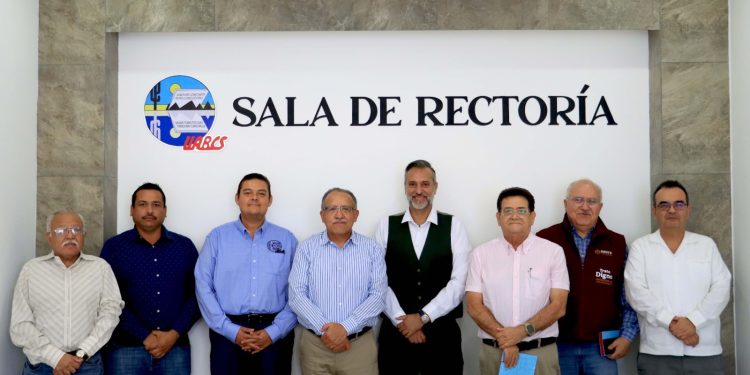 UABCS E ISSSTE BUSCAN FORTALECER LAZOS DE COLABORACIÓN A TRAVÉS DE UN CONVENIO INSTITUCIONAL