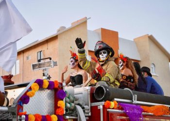 CELEBRAN DIA DE MUERTOS EN EL CENTRO DE CABO SAN LUCAS