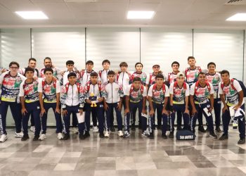 EQUIPOS DE BCS DE FÚTBOL 6X6 VIAJAN A OAXTEPEC  A LOS JUEGOS NACIONALES POPULARES 2025