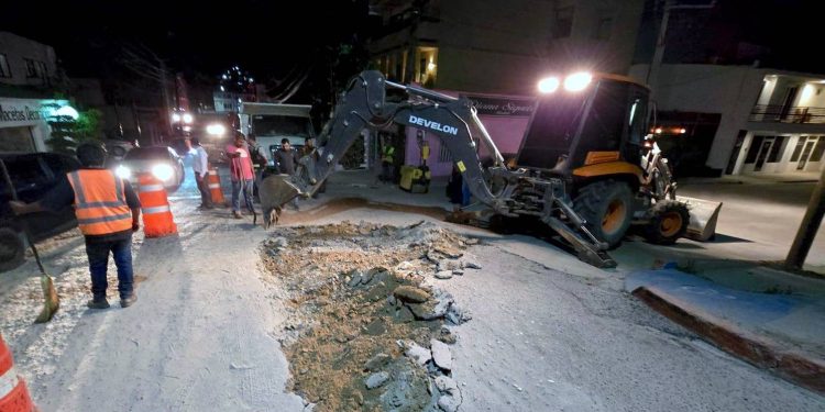 PARTICIPA CHRISTIAN AGÚNDEZ EN ENCUENTRO ACADÉMICO CON ESTUDIANTES CON ESTUDIANTES DEL TECNOLÓGICO DE LA PAZ