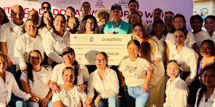RECIBE DIF LOS CABOS DONATIVO DE 10 MIL DÓLARES DEL TORNEO “ WORLD WIDE TECHNOLOGY CHAMPIONSHIP 2025”