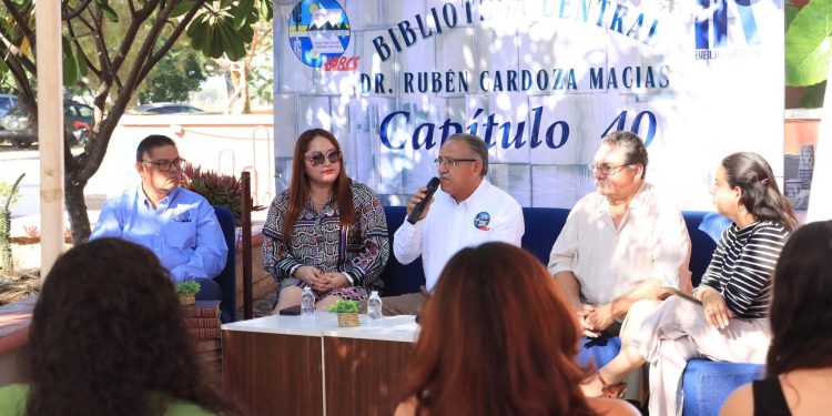 BIBLIOTECA DE LA UABCS CELEBRA 40 ANIVERSARIO EN EL MARCO DEL DÍA NACIONAL DEL LIBRO