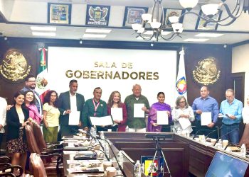 FIRMA ISSSTE BCS CONVENIO INTERINSTITUCIONAL PARA FORTALECER LA ATENCIÓN A MUJERES VICTIMAS DE VIOLENCIA