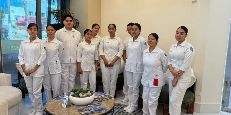 PRIMERA GENERACIÓN DE ENFERMERÍA DE UABCS LOS CABOS INICIA PRÁCTICAS CLÍNICAS EN INSTITUCIONES DE SALUD