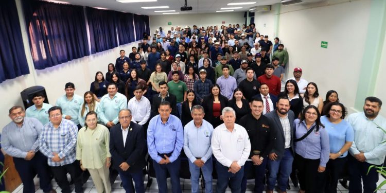 EXPERTOS DEBATEN RETOS Y OPORTUNIDADES DE LOS AGRONEGOCIOS EN ENCUENTRO ORGANIZADO POR LA UABCS