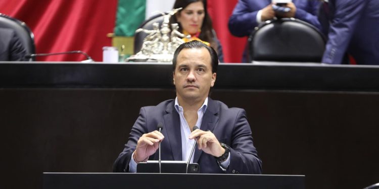 PROPONE DIPUTADO EMILIO SUÁREZ REFORMA PARA REGULAR PUBLICIDAD DE PRODUCTOS MILAGRO EN REDES SOCIALES