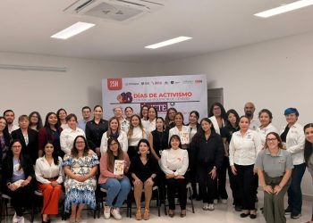 RECIBEN SERVIDORAS PÚBLICAS TALLER “CÓMO RESPONDER CON HUMANIDAD ANTE LA VIOLENCIA CONTRA LAS MUJERES”