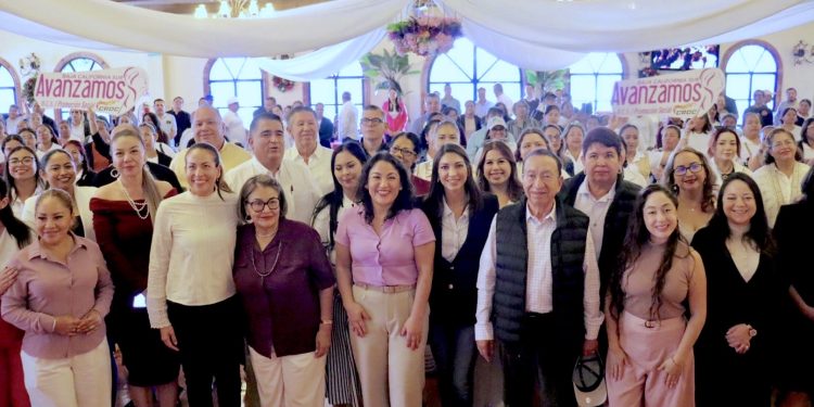 DIF LOS CABOS RECONOCE AL COMITÉ ESTATAL AVANZAMOS CROC A.C. COMO UN PASO CLAVE HACIA AUTONOMÍA Y EMPODERAMIENTO DE LAS MUJERES SUDCALIFORNIANAS