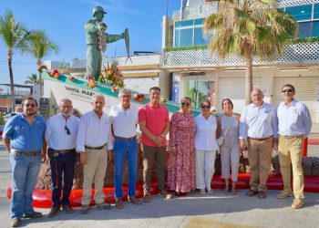 RINDEN TRIBUTO A PERSONAS PIONERAS DE EL MÉDANO E IDENTIDAD PESQUERA DE CABO SAN LUCAS