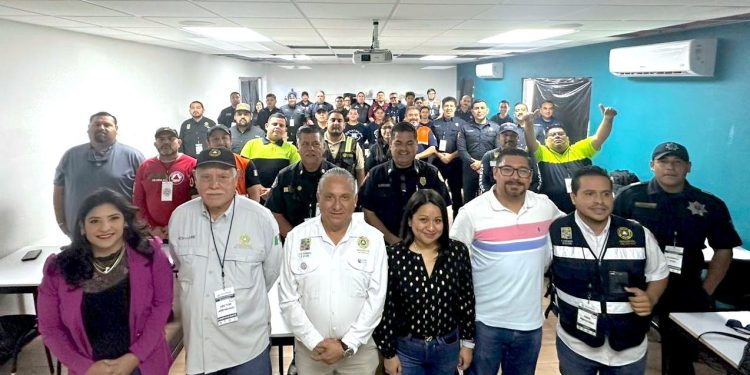 ALCALDE CHRISTIAN AGÚNDEZ RECONOCE EL TALENTO DE PUGILÍSTAS LOCALES