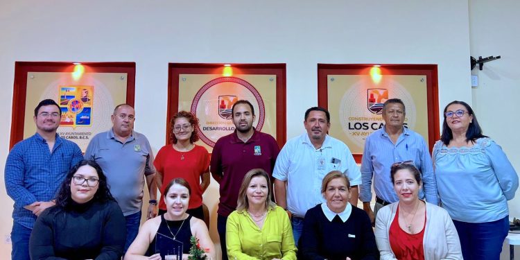 AUTORIDADES DE LOS CABOS IMPLEMENTAN TRABAJOS PARA LA MODERNIZACIÓN CARTOGRÁFICA Y FORTALECIMIENTO DE LA PARTICIPACIÓN CIUDADANA