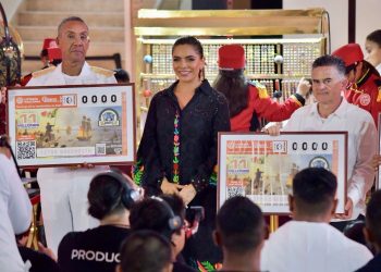 LOTERÍA NACIONAL REALIZA SORTEO EN TERRITORIO VERACRUZANO PARA HONRAR 200 AÑOS DE LA CONSOLIDACIÓN DE LA INDEPENDENCIA EN EL MAR   