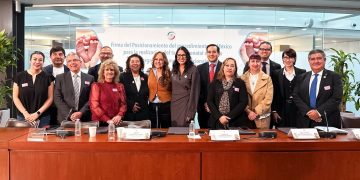 ENTREGA SEP BCS MAS DE 45 MIL CARTILLAS DE DERECHOS DE LAS MUJERES EN NIVEL SECUNDARIA