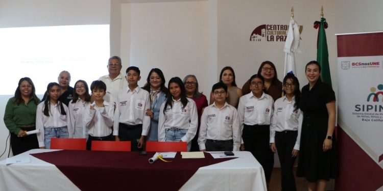 PARTICIPAN MÁS DE MIL DOCENTES DE LA PAZ EN TERCERA CARAVANA ACADÉMICA