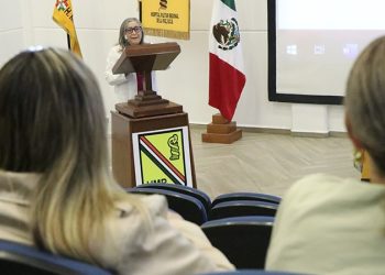 PARTICIPAN MÁS DE MIL DOCENTES DE LA PAZ EN TERCERA CARAVANA ACADÉMICA