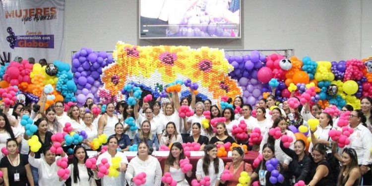 INAUGURA GOBERNADOR VÍCTOR CASTRO LA UNIDAD MÉDICA ALTAMIRA EN CABO SAN LUCAS