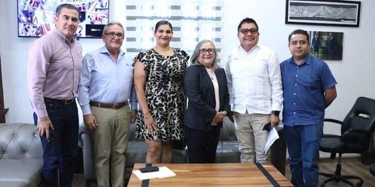 EN BCS PAGAN A DEPORTISTA Y A ENTRENADOR GANADORES DEL PREMIO ESTATAL DEL DEPORTE 2025