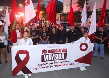 ENTREGA GOBIERNO DEL ESTADO APOYOS Y CONSTANCIAS A BENEFICIARIOS DE PROGRAMAS DE EMPLEO Y EMPRENDIMIENTO