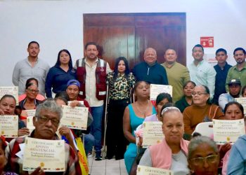 ENTREGA DIRECCIÓN MUNICIPAL DE ATENCIÓN CIUDADANA 47 APOYOS ASISTENCIALES EN CABO SAN LUCAS