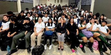 SE COORDINAN GOBIERNO MUNICIPAL Y COMITÉ DE LA PRIMARIA LÁZARO CÁRDENAS DEL RÍO PARA MEJORAR CONDICIONES DE SEGURIDAD, MOVILIDAD E INFRAESTRUCTURA