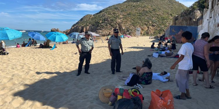 REALIZA GUARDIA NACIONAL RECORRIDOS DE SEGURIDAD Y PROXIMIDAD SOCIAL EN PLAYAS DE BAJA CALIFORNIA SUR