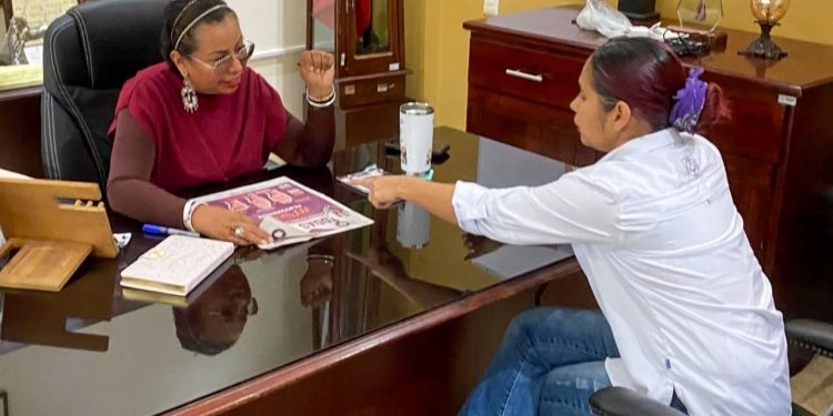 PRESENTAN CARTELERA DE ACTIVIDADES POR EL DÍA DE LOS DERECHOS HUMANOS EN LOS CABOS