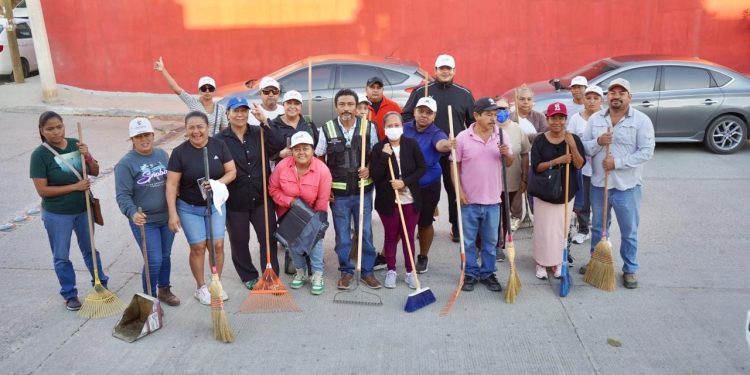 BRINDAN ATENCIÓN DIRECTA A HABITANTES DE EL SAUZAL EN CSL