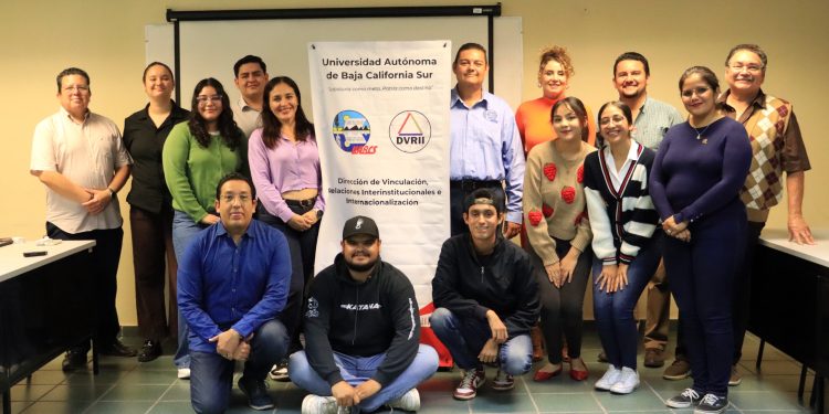 RESCATA PERSONAL NAVAL A CINCO BUZOS REPORTADOS COMO DESAPARECIDOS EN LA ISLA ESPÍRITU SANTO, BAJA CALIFORNIA SUR