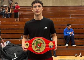 EMILIANO REDUCINDO CONQUISTA TITULO NACIONAL ELITE DE BOX