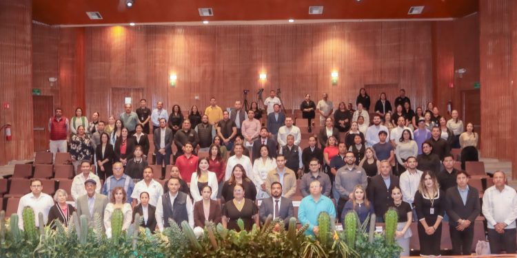 LA LUCHA CONTRA LA CORRUPCION NO ES UN ESFUERZO AISLADO : LENIN EMILIANO ORTIZ AMAO