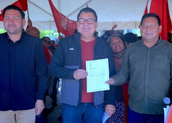 SUPERVISAN AVANCE DE LA REGULARIZACIÓN DE MAS DE MIL LOTES EN LA COLONIA LÓPEZ OBRADOR EN CSL