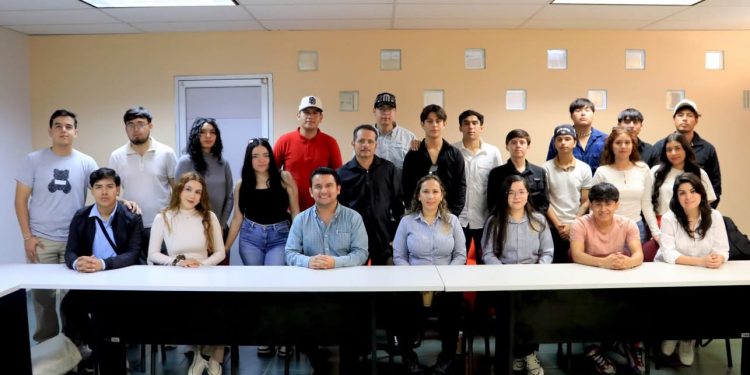 UABCS RECIBE VISITA ACADÉMICA DE ESTUDIANTES DE LA UNIVERSIDAD AUTÓNOMA INDÍGENA DE MÉXICO
