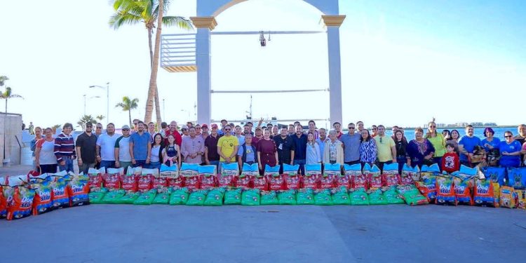 SE SUMA ALCALDE CHRISTIAN AGUNDEZ AL CROQUETÓN EN LA PAZ BCS