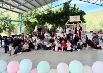 SE SUMA ALCALDE CHRISTIAN AGUNDEZ AL CROQUETÓN EN LA PAZ BCS