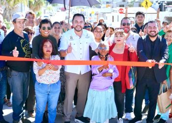 ALCALDE CHRISTIAN AGÚNDEZ PAVIMENTACIÓN INTEGRAL EN VIALIDADES DE COLONIA LOS CANGREJOS
