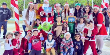 CONCLUYEN FIESTAS TRADICIONALES MIRAFLORES 2025 CON EL DESFILE NAVIDEÑO 2025