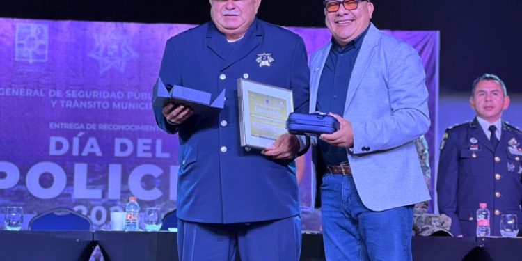 CONMEMORA AYUNTAMIENTO DE LOS CABOS EL DÍA DE LAS Y LOS POLICÍAS