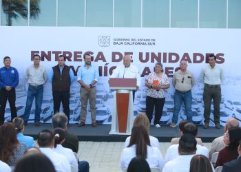 GOBERNADOR VÍCTOR CASTRO REFUERZA EQUIPAMIENTO INSTITUCIONAL CON NUEVA ENTREGA DE VEHÍCULOS